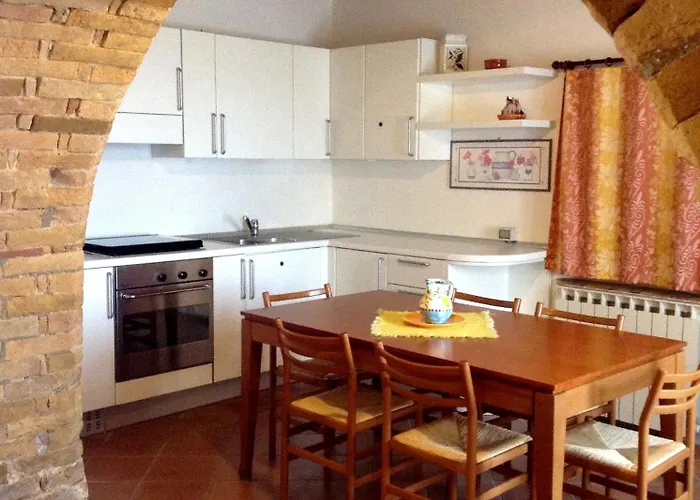 招待所 La Casaccia 3*