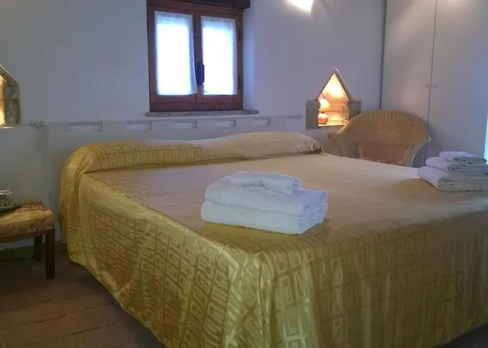 招待所 La Casaccia 3*